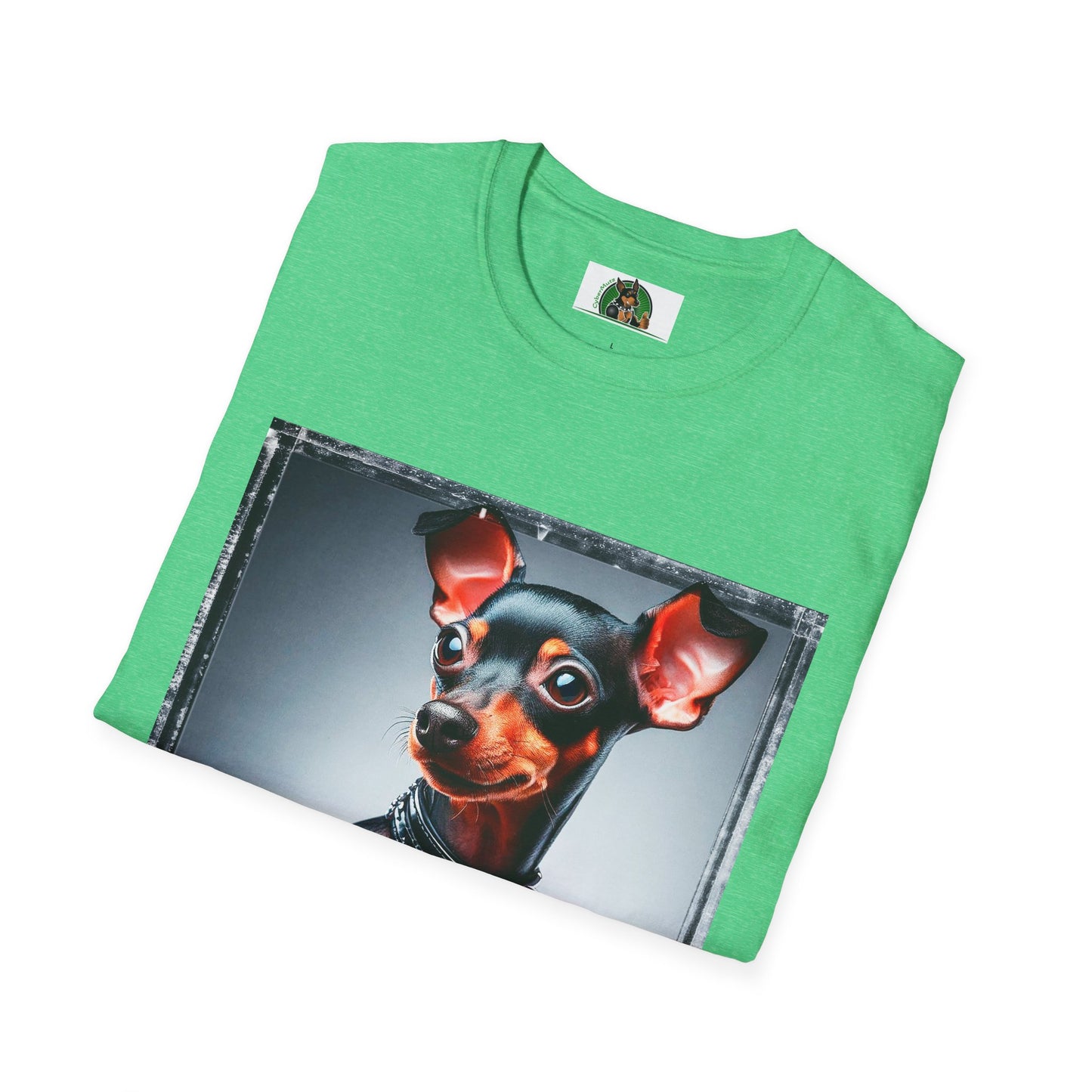 Min Pin T-Shirt muscular arms