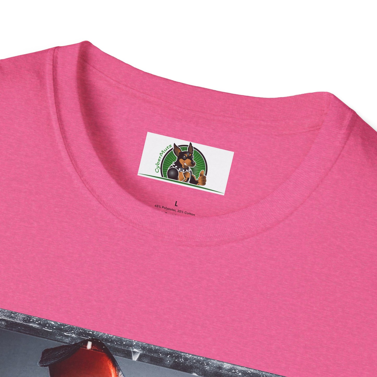 Min Pin T-Shirt muscular arms