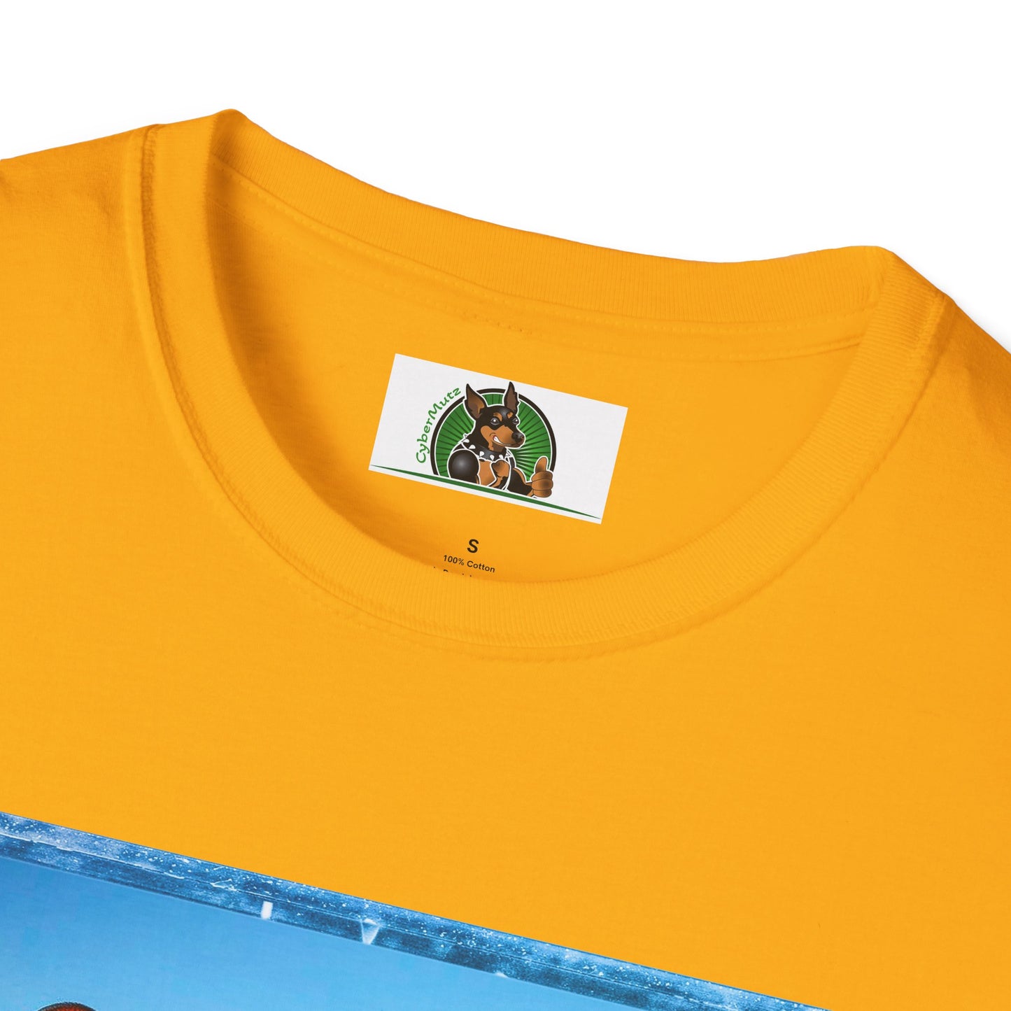 Min Pin T-Shirt beach day