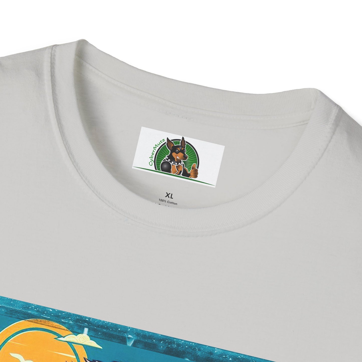 Golden Retriever surfing beauty shirt