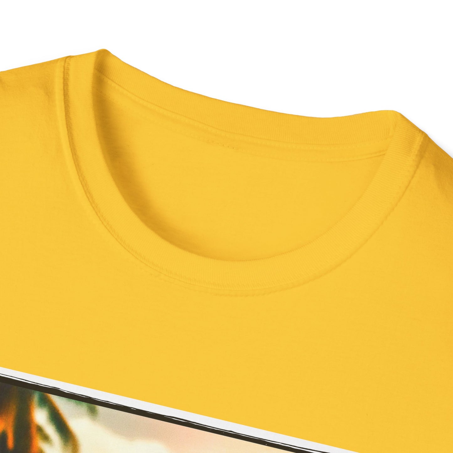 Chihuahua driving beach scene t shirt
