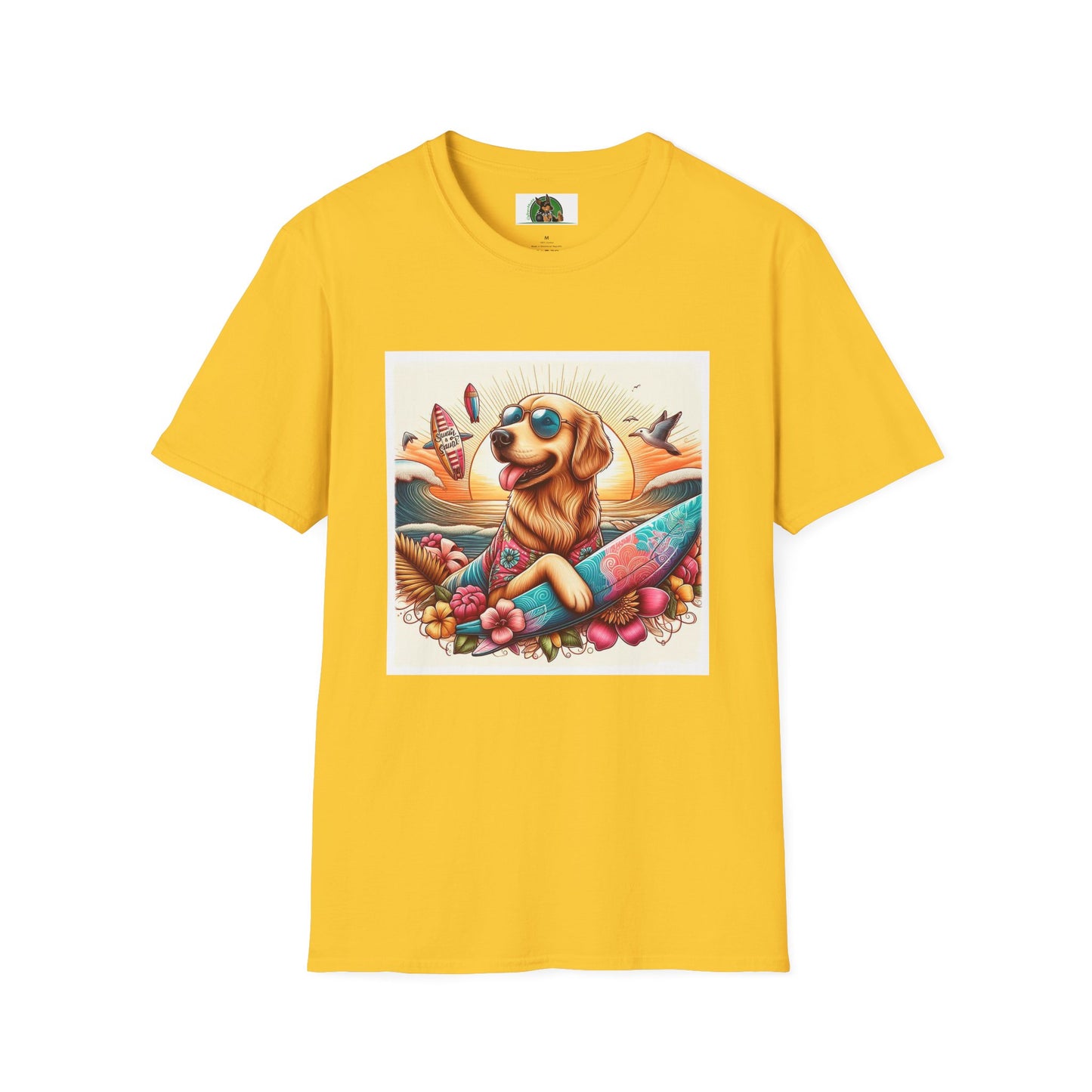 Golden Retriever beach day shirt T-Shirt Printify S Daisy