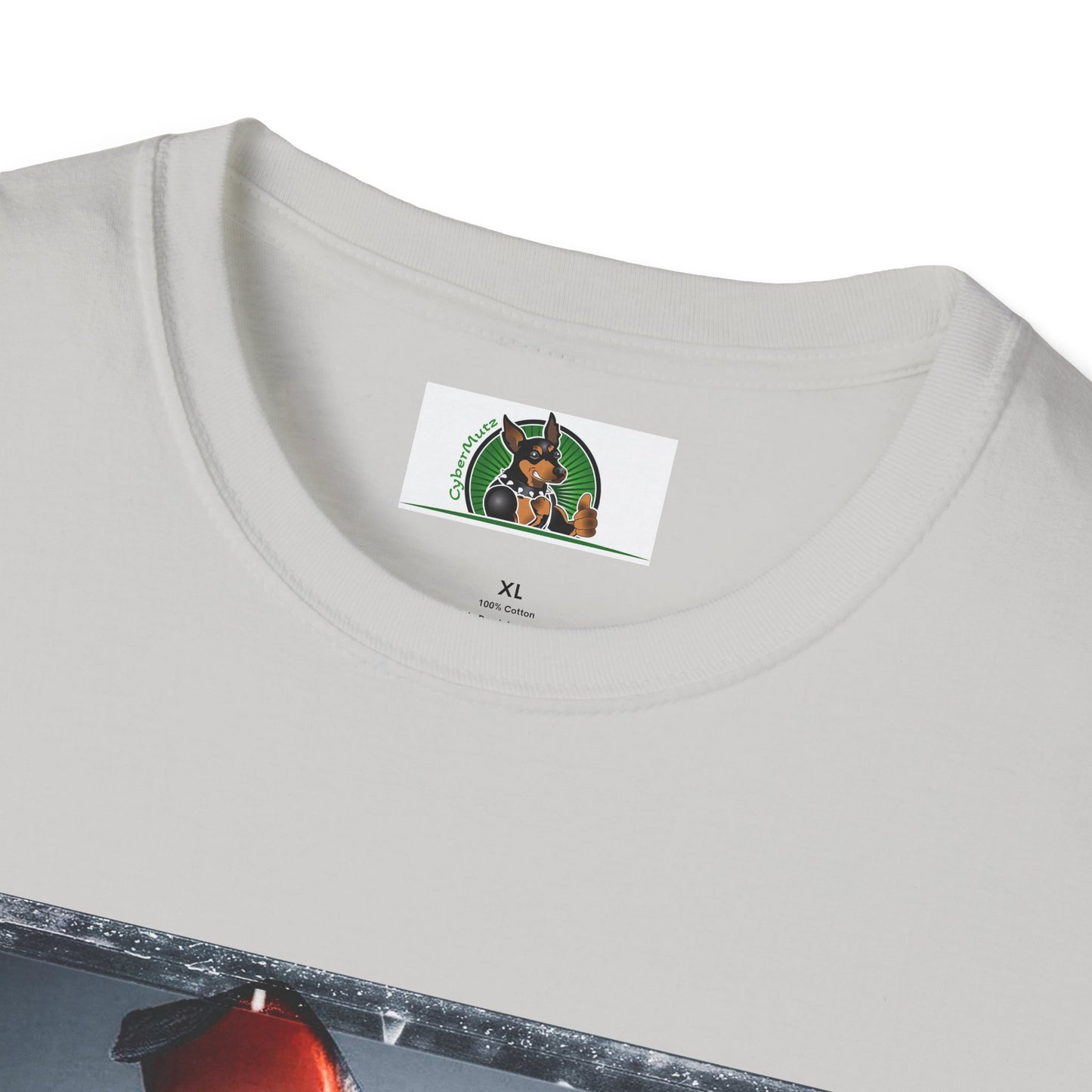 Min Pin T-Shirt muscular arms