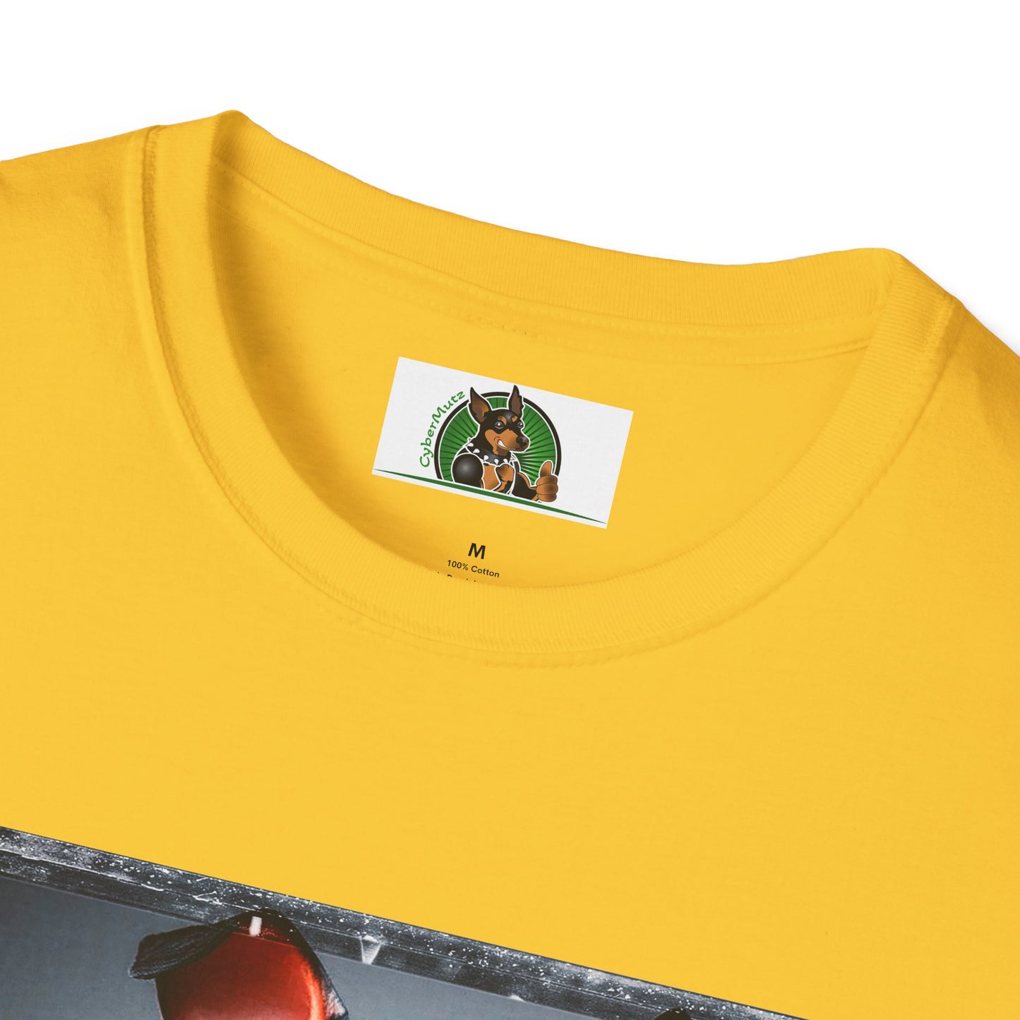 Min Pin T-Shirt muscular arms