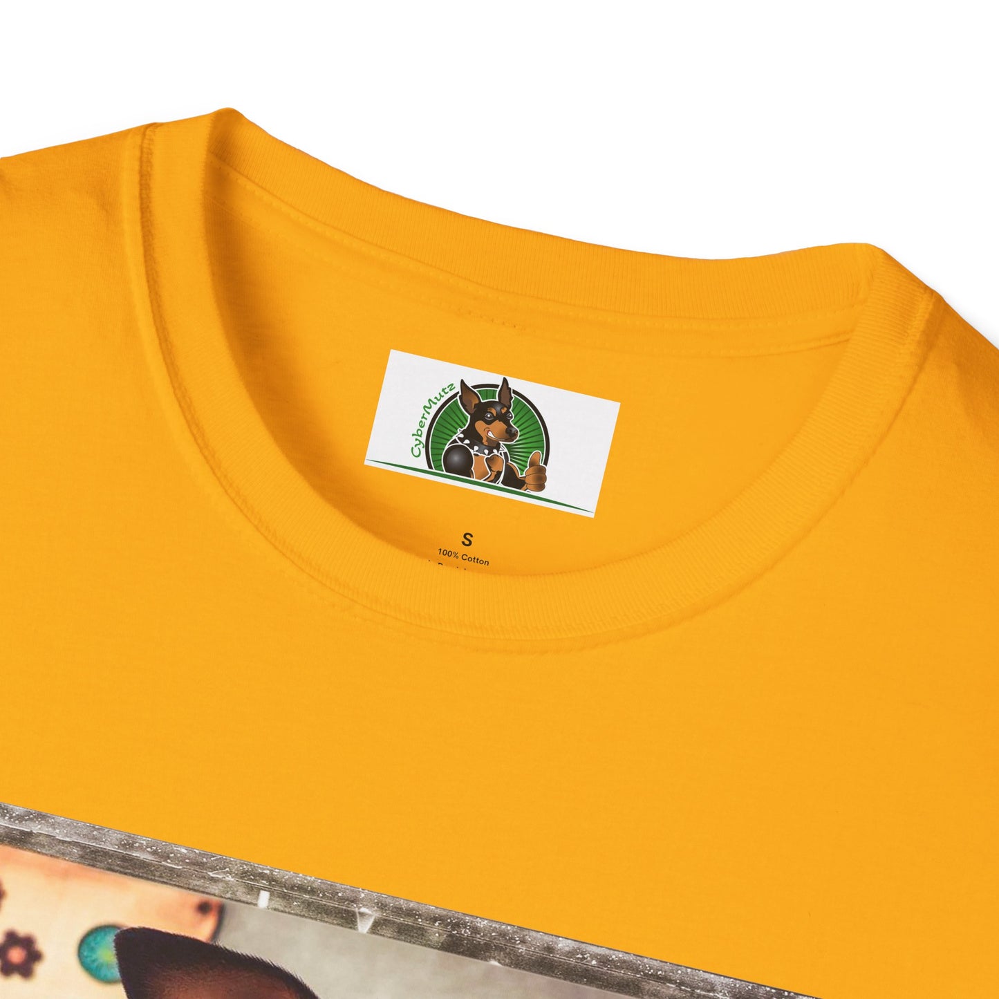 Min Pin T-Shirt hippie girl