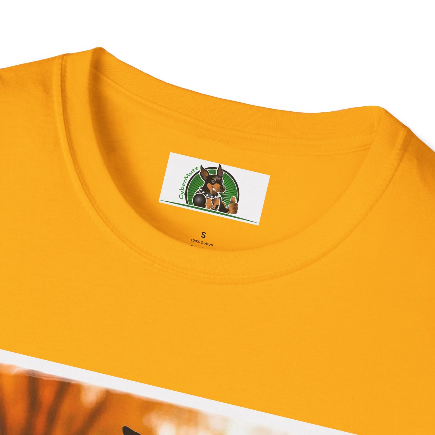 Min Pin T-Shirt park day