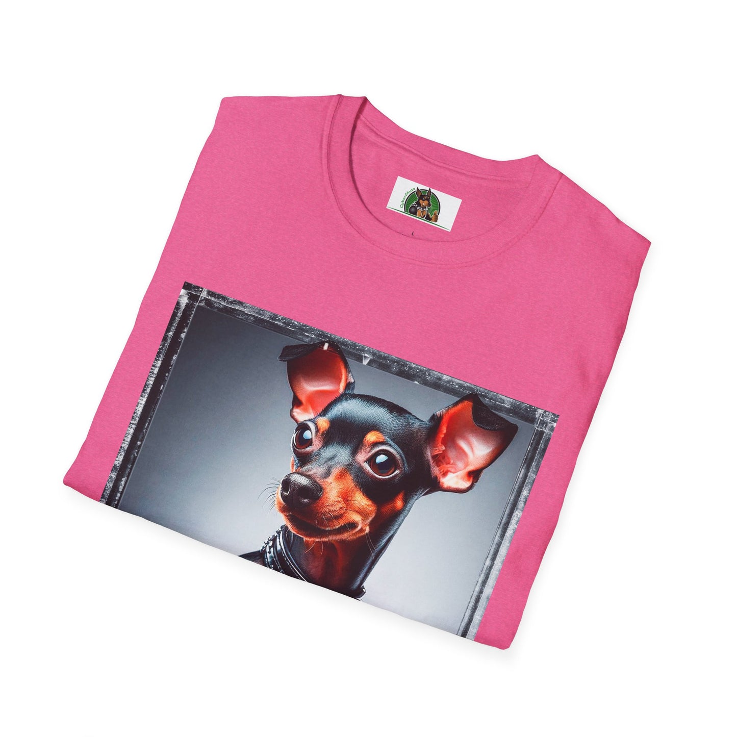 Min Pin T-Shirt muscular arms