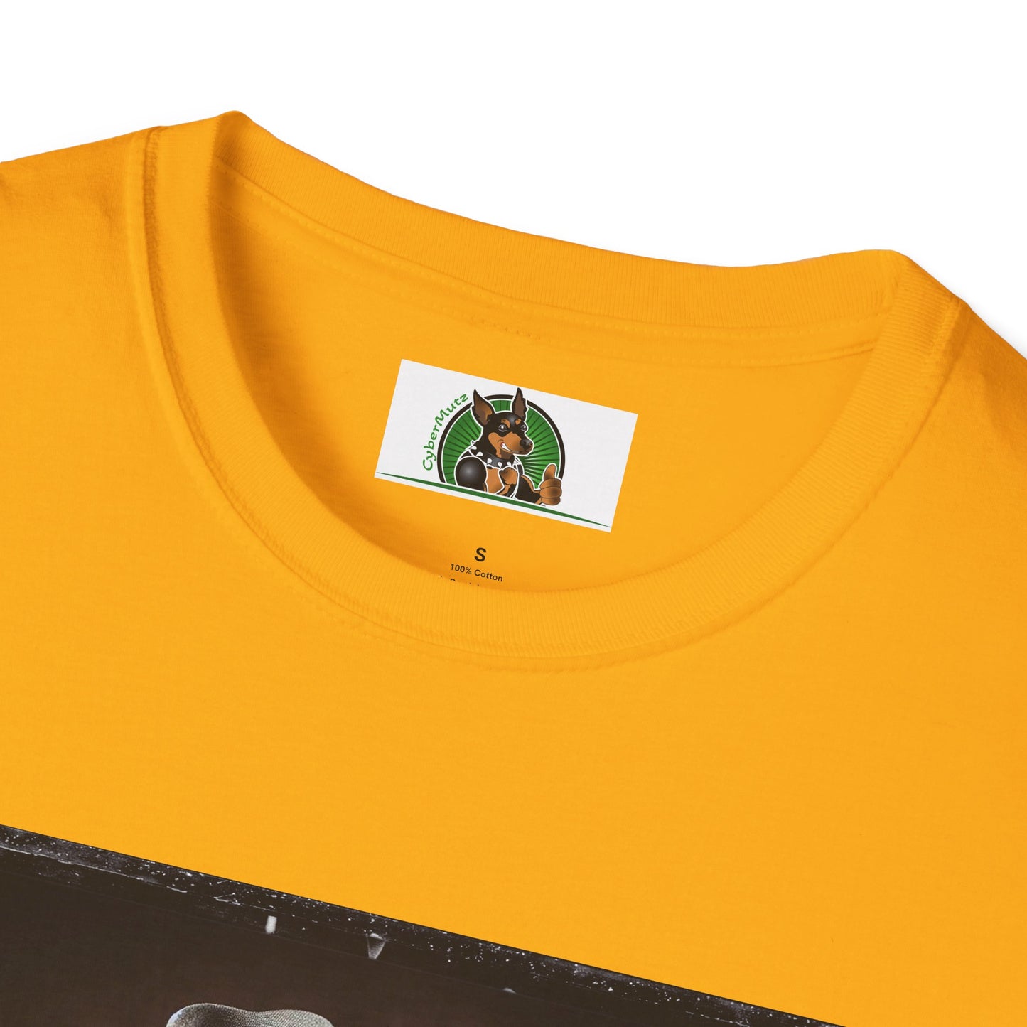 Golden Retriever playing poker shirt